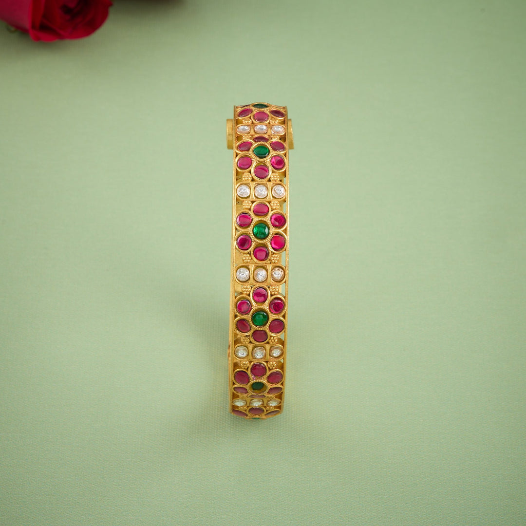 Gulvanthi Kundan Bangles