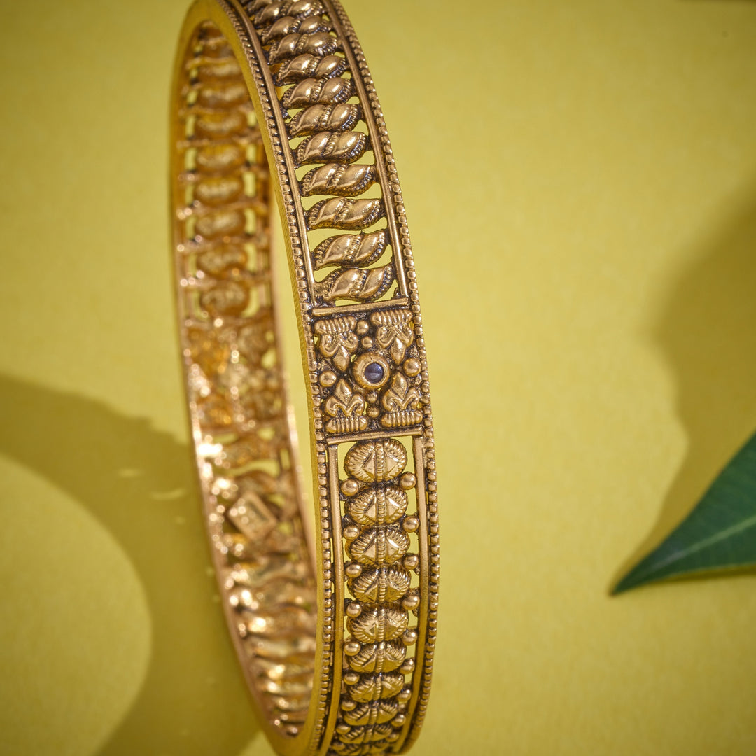 Varnisha Nakshi Bangles