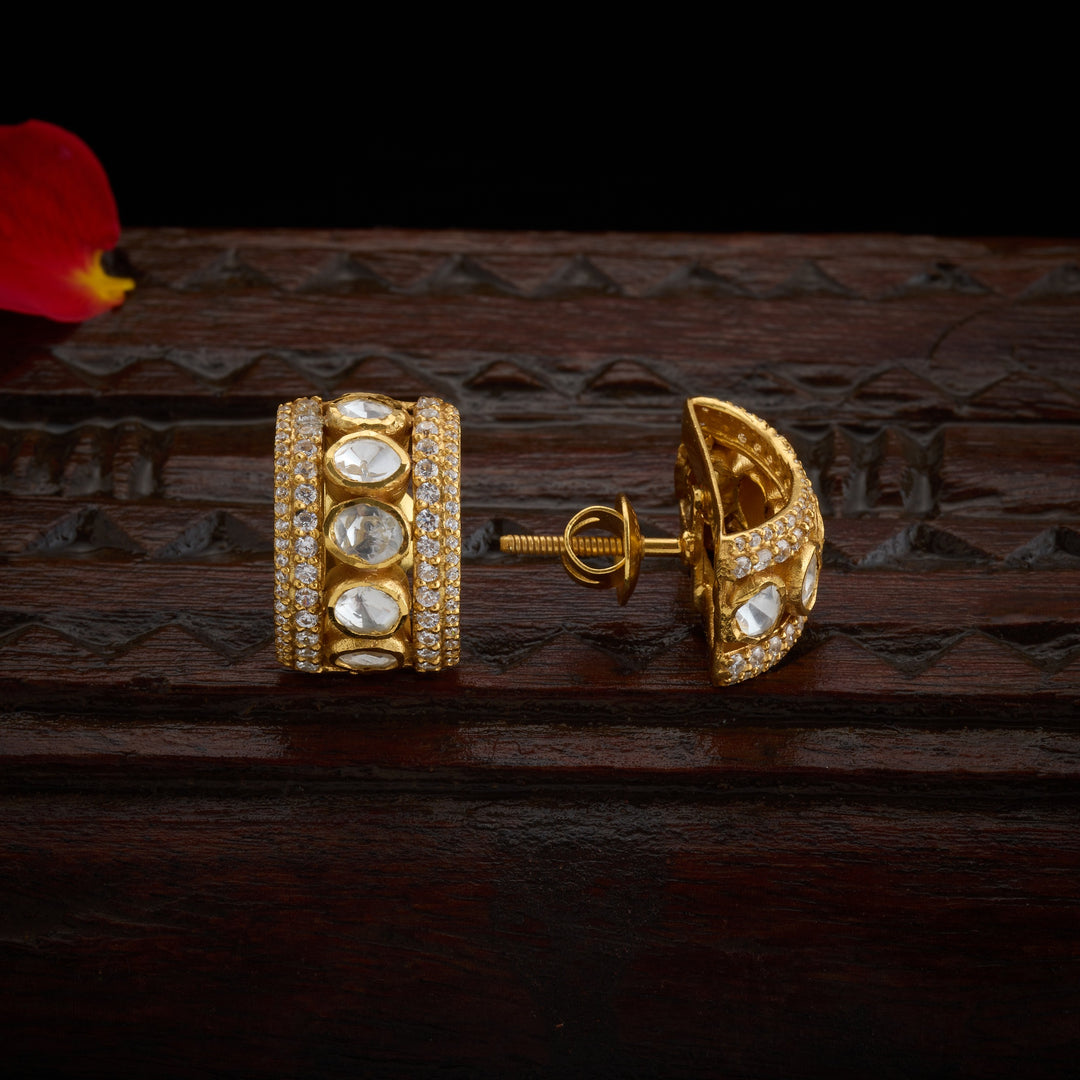 Moissantra Stud