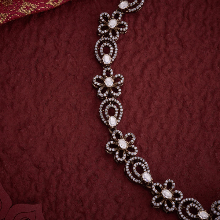 Moissence Vilasa Short Necklace