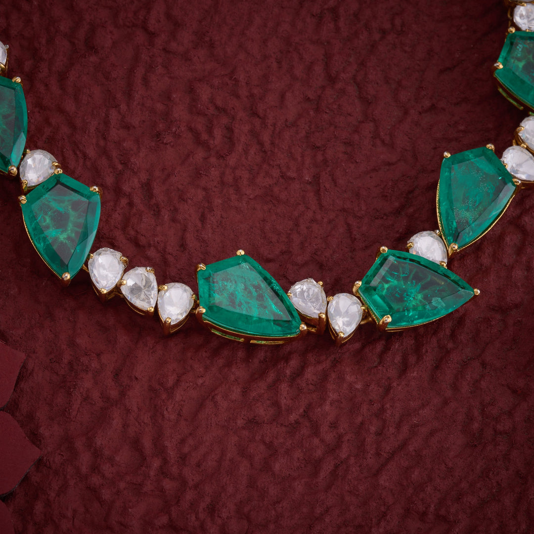Pannira Short Necklace