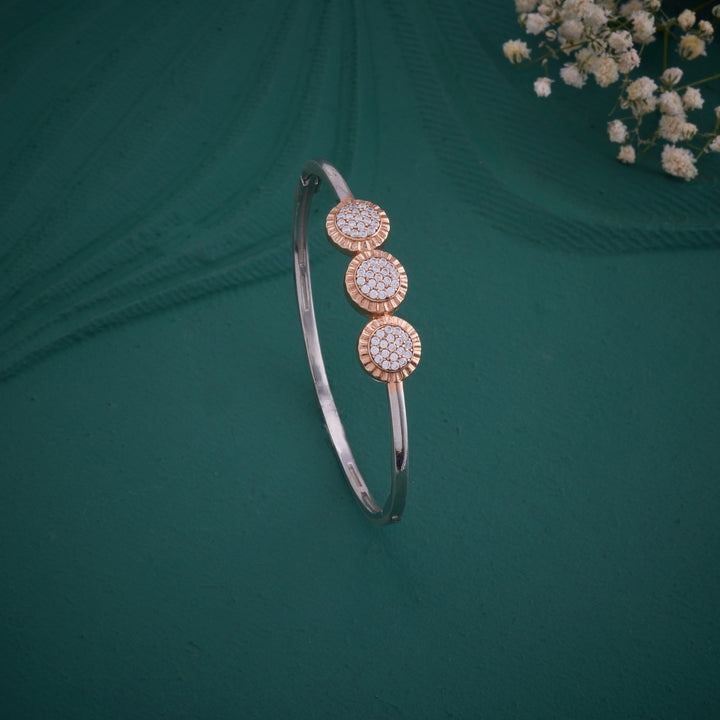 Shimmering Trio Kada