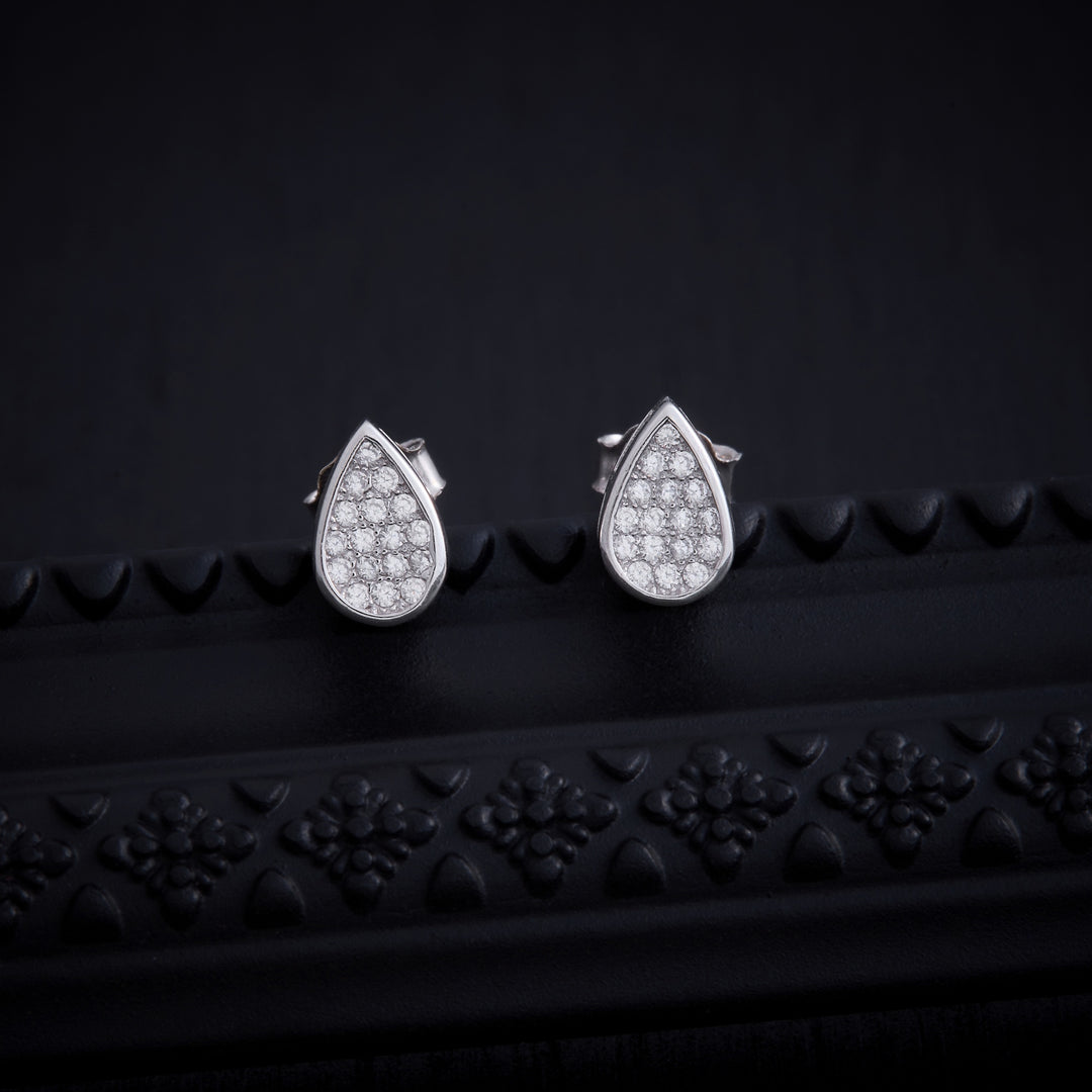 Pear-Glow Studs