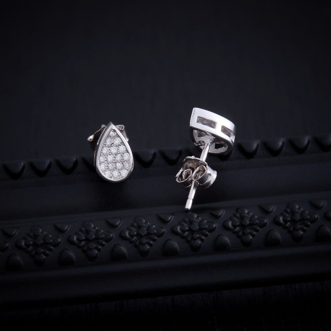 Pear-Glow Studs
