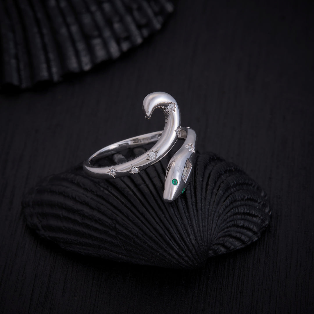 Serpent Twist Ring