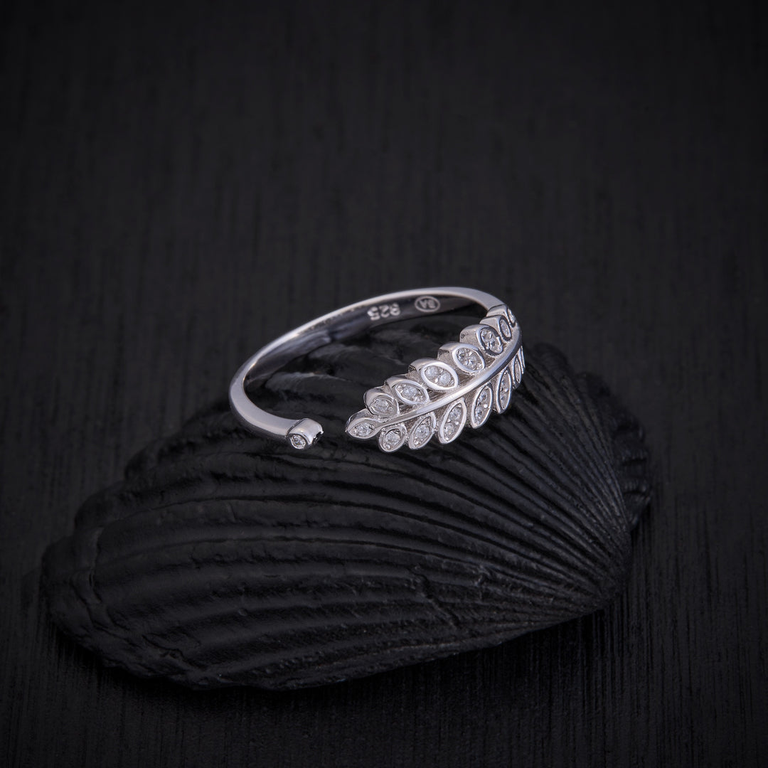Leaf Grace Ring