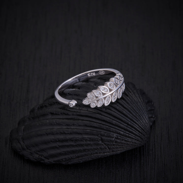 Leaf Grace Ring
