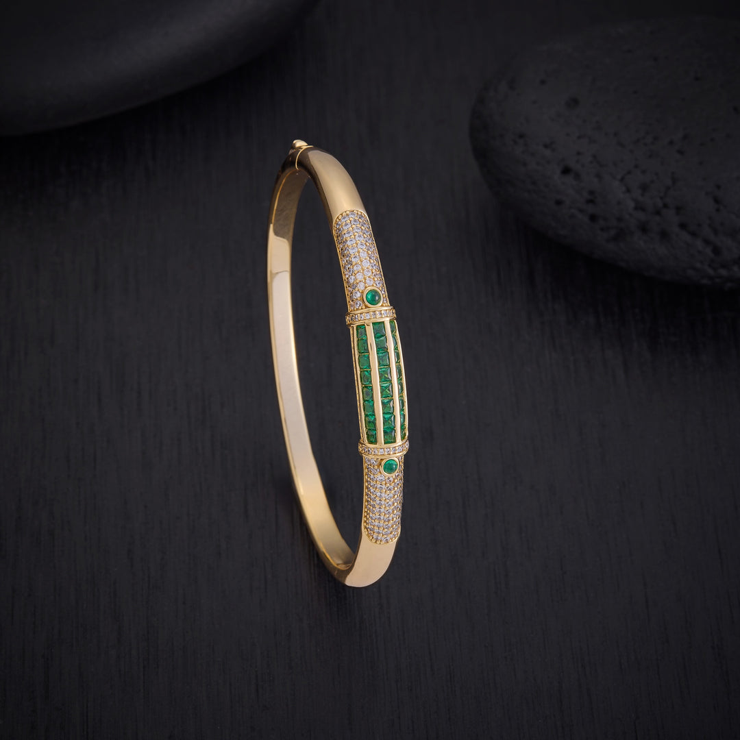 Crystal Green Kada
