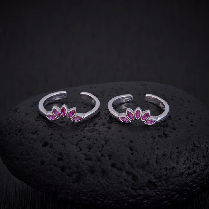 Svara Toe Rings