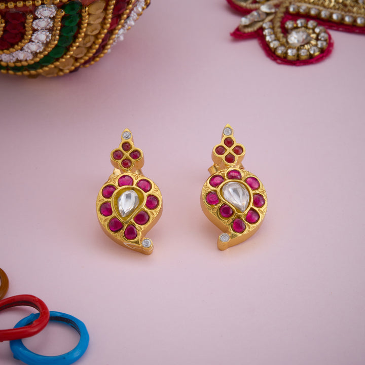 Rasraj Kundan Studs