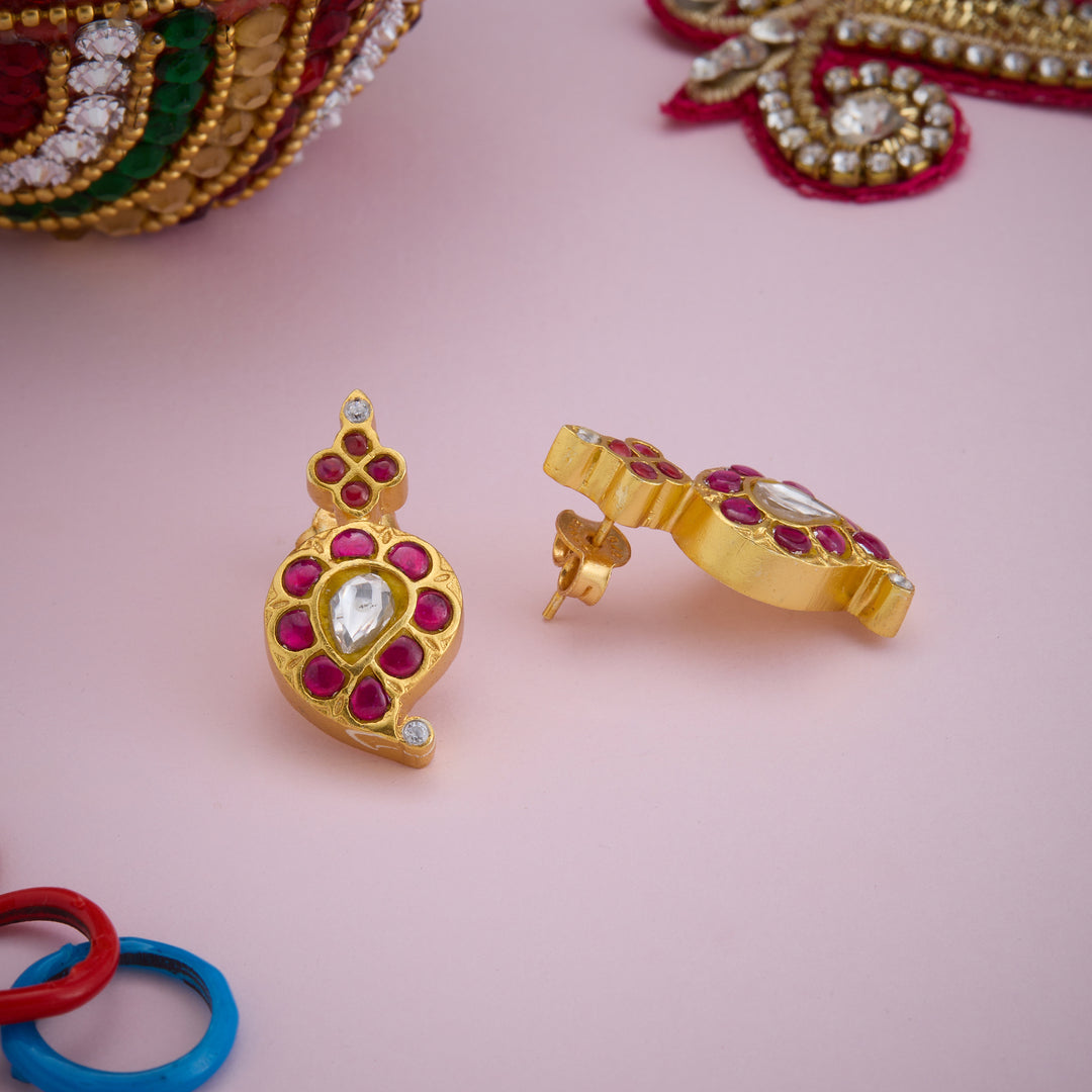 Rasraj Kundan Studs