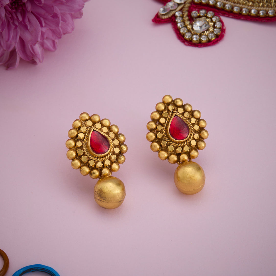 Rubienne Studs
