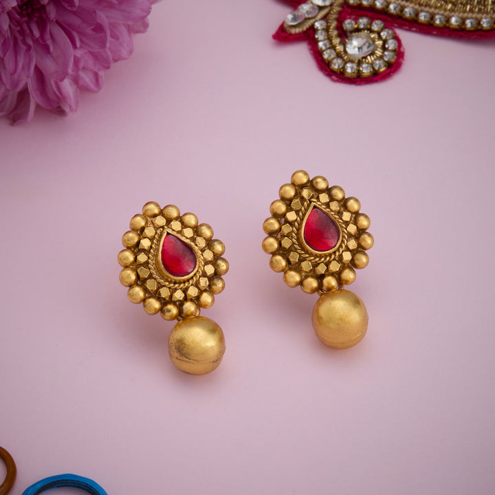 Rubienne Studs