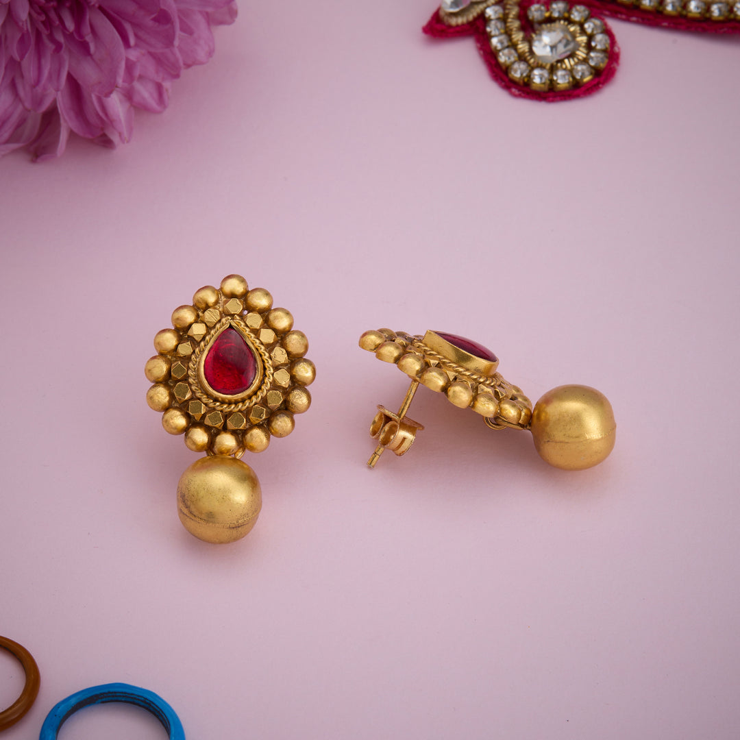 Rubienne Studs
