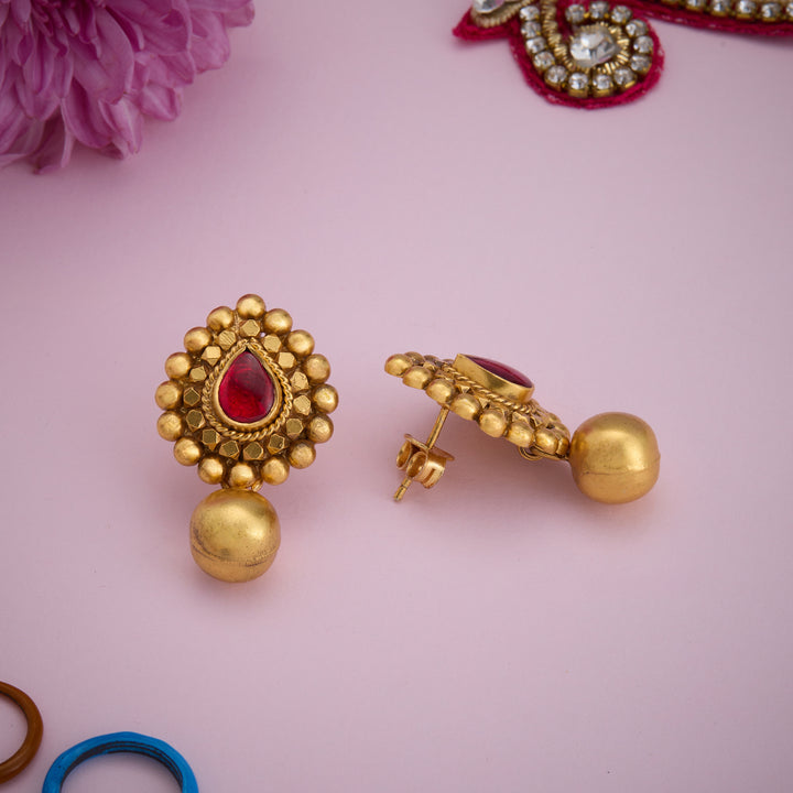 Rubienne Studs