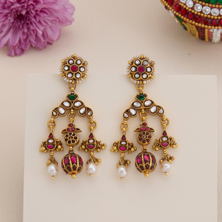 Kundalia Phool Danglers