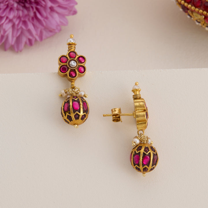 Kundana Pushpa Danglers