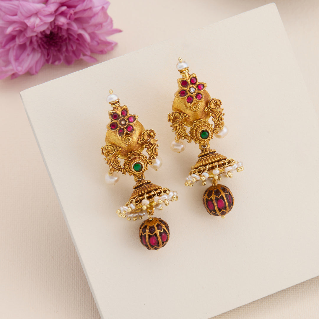 Raj-Kusum Kundan Jhumki
