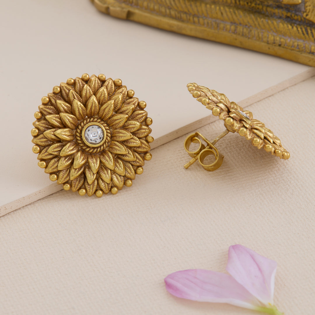 Leafy Aura Studs