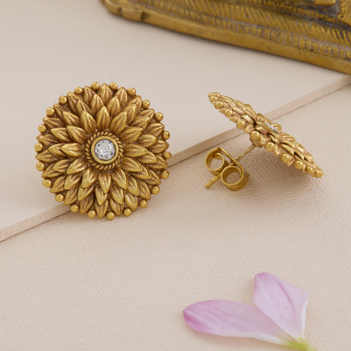 Leafy Aura Studs