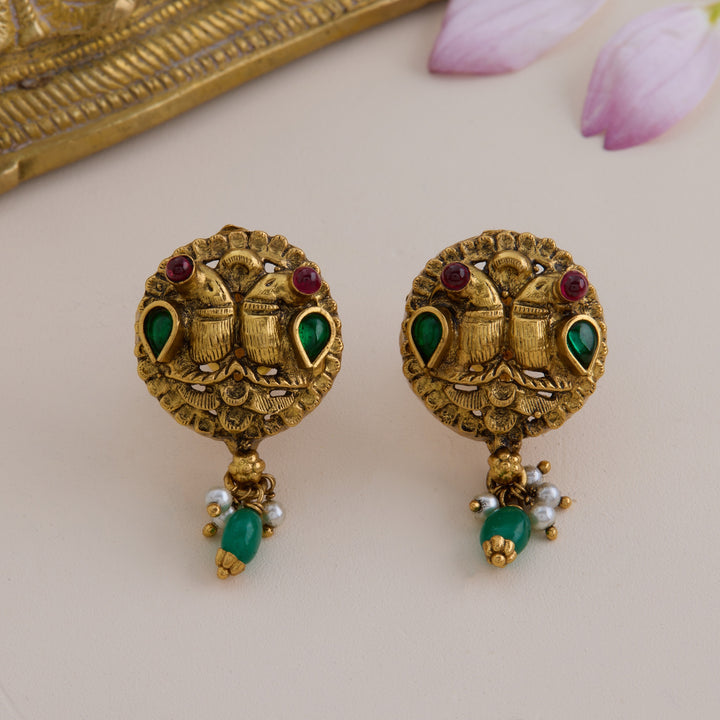 Neelika Sway Studs