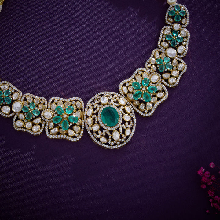 Ellovia Victorian Necklace Set