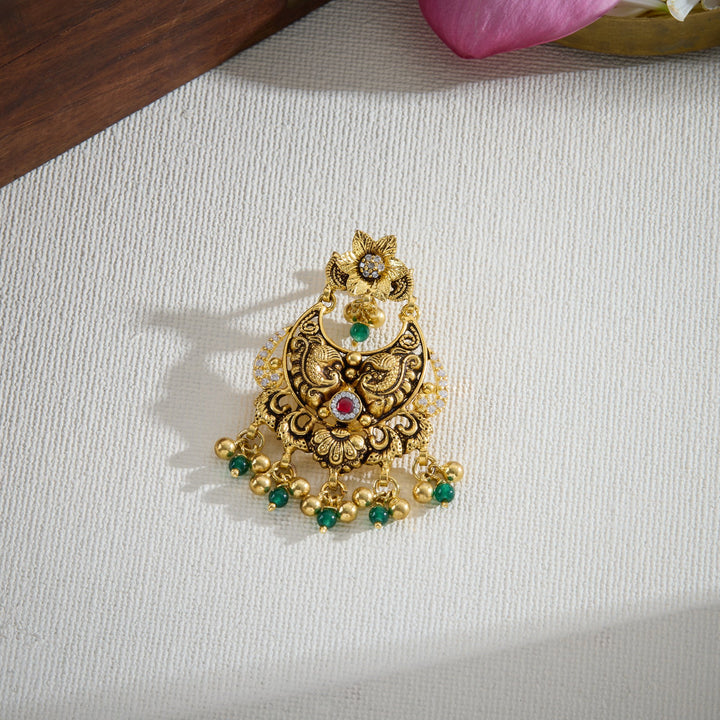 Megh Nakshi Chandbali