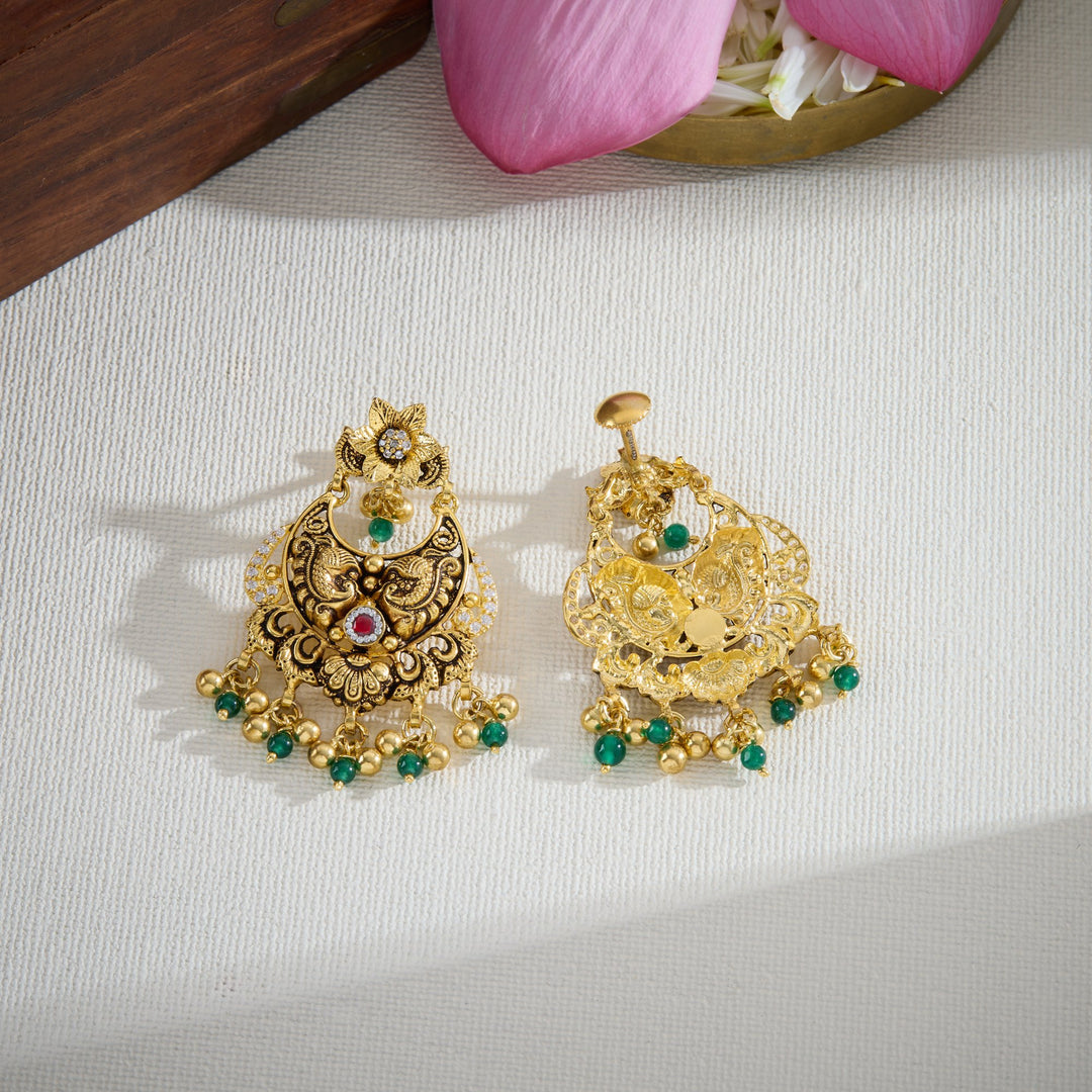 Megh Nakshi Chandbali