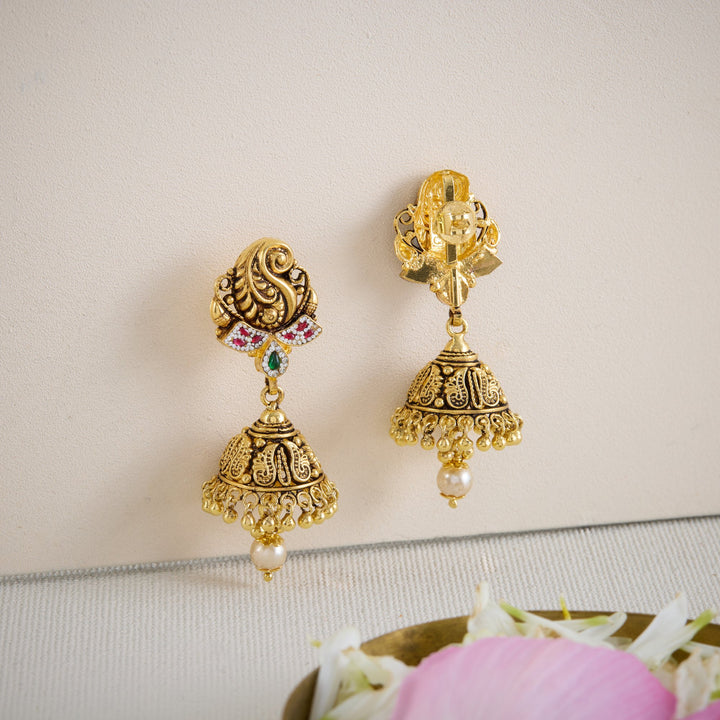 Keri Nakshi Jhumki