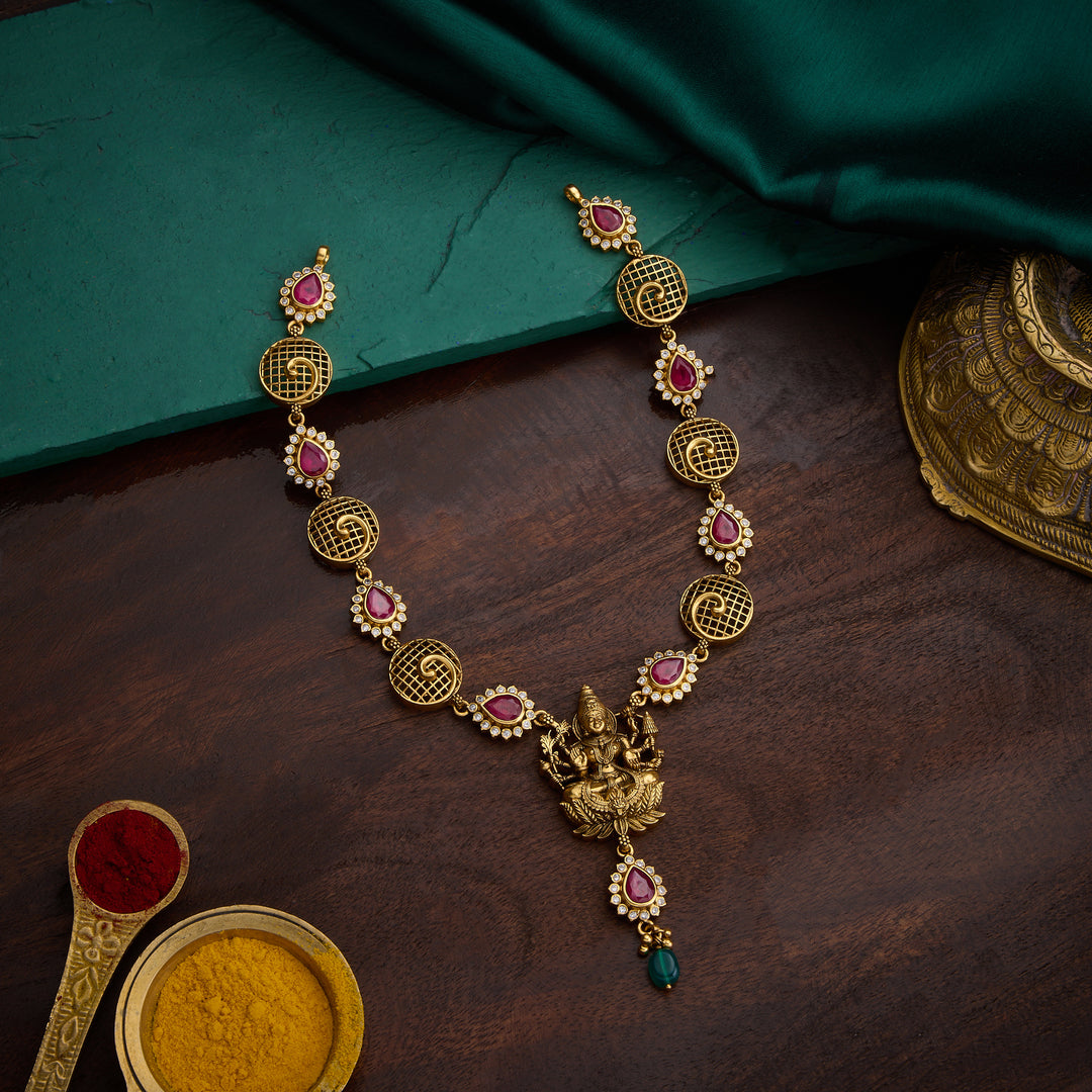 Queen of Navaratna Short Necklace
