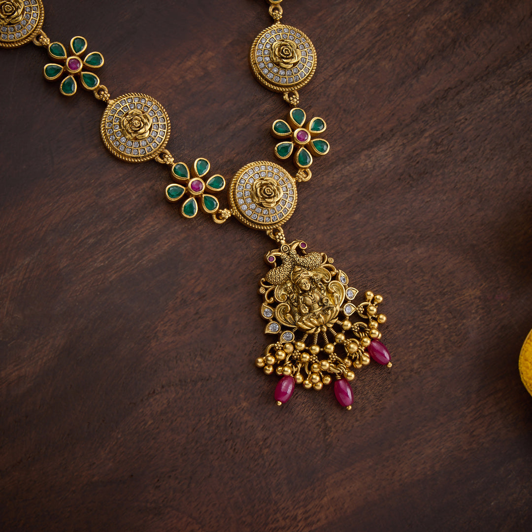 Rose Vaibhavam Short Necklace