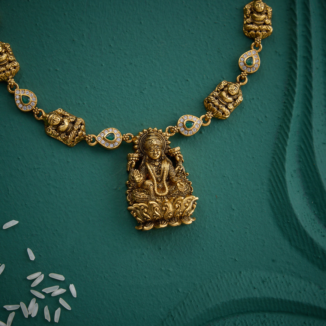 Kamala-Lakshmi Short Necklace