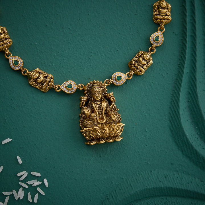 Kamala-Lakshmi Short Necklace