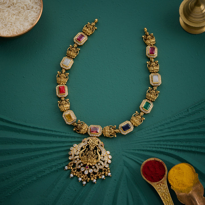 Shree Sampada Short Necklace