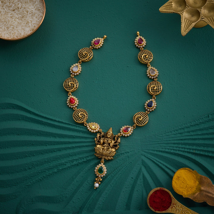Queen of Navaratna Short Necklace