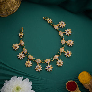 Avaran Pushpavali Short Necklace