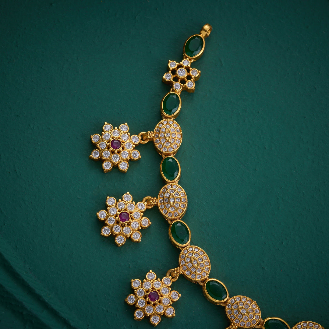 Avaran Pushpavali Short Necklace