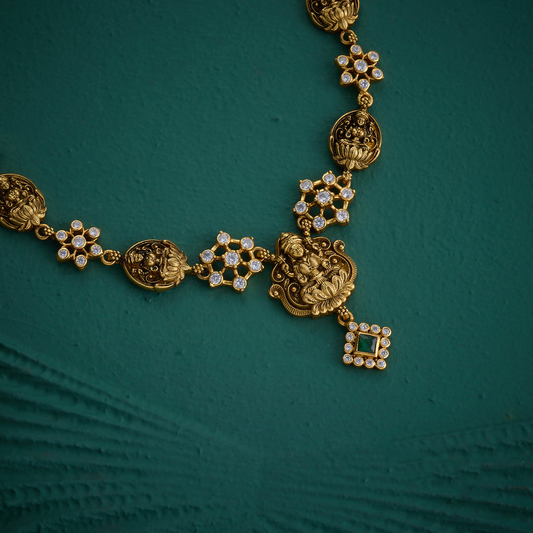 Shree Jyotsna Short Necklace