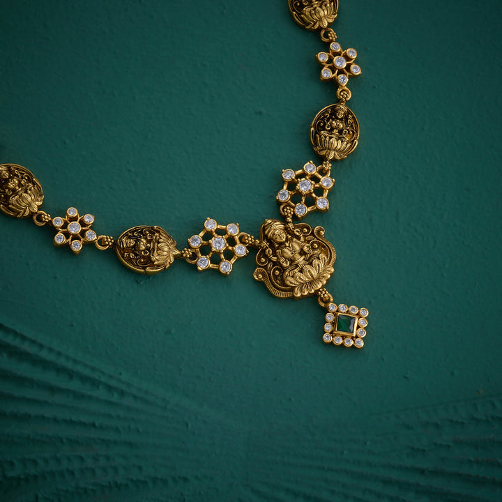 Shree Jyotsna Short Necklace