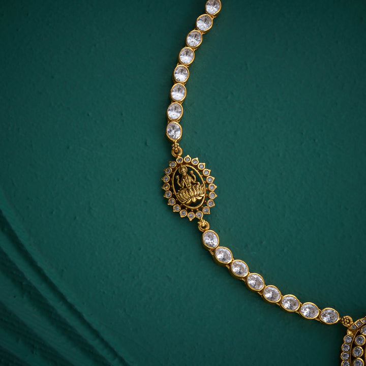 Nandika Short Necklace