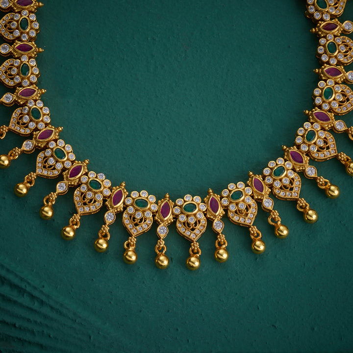 Floraluxe Short Necklace