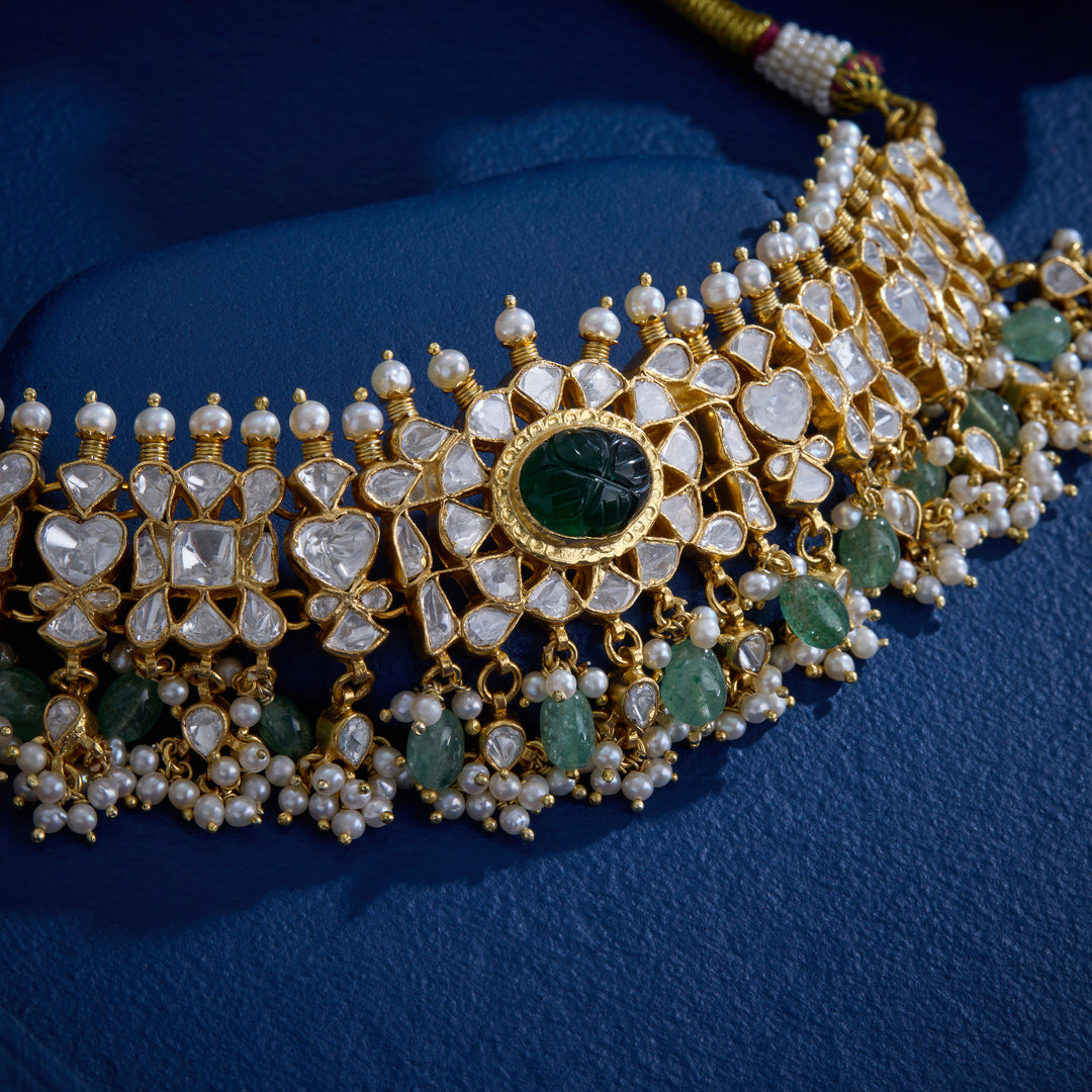 Meera Pushp Choker Set