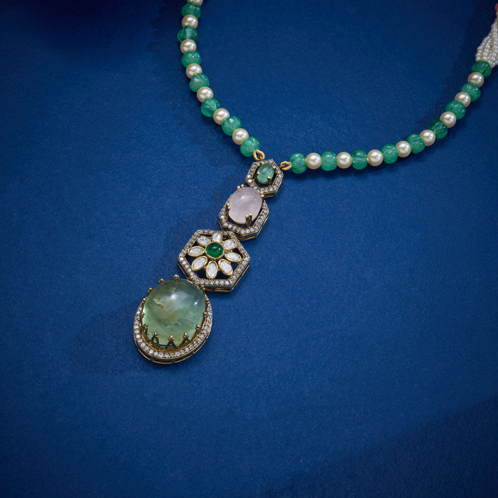 Hato Petal Necklace