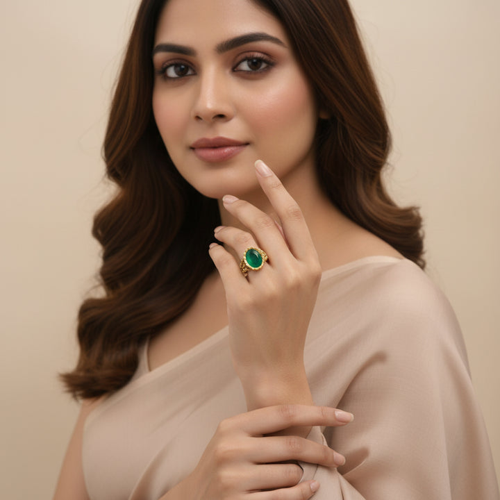 Circle-Greena Antique Ring