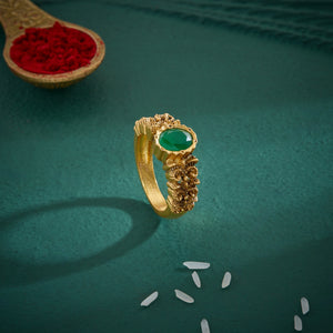 Circle-Greena Antique Ring