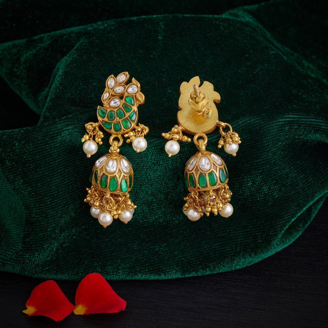 Navilu Pearl Kundan Jhumki