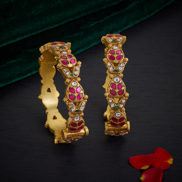 Rani Royale Kundan Bangles