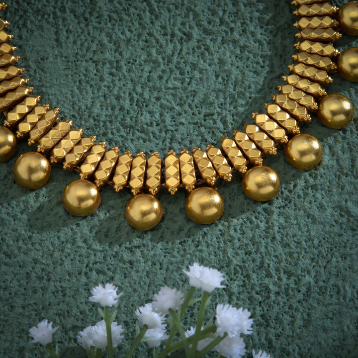 Lace Antique Necklace Set