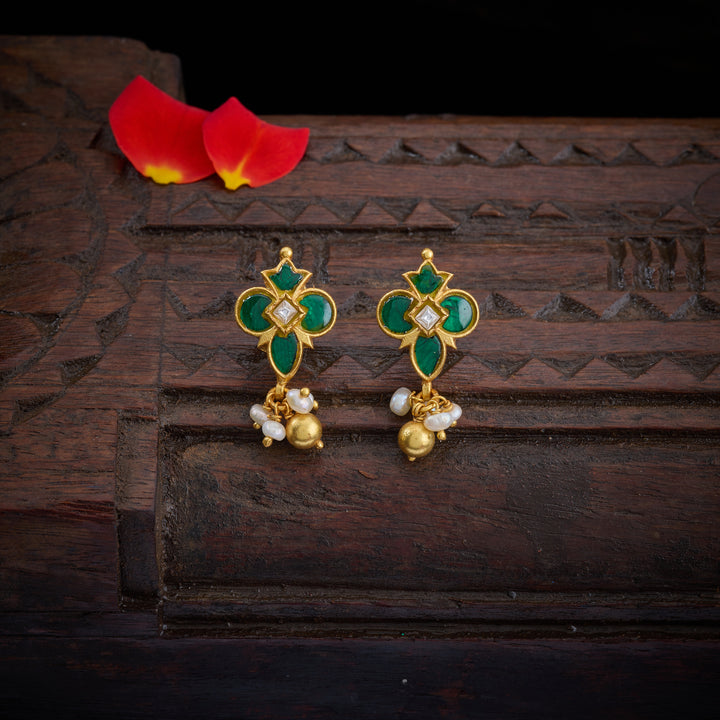 Rajsi Kundan Studs