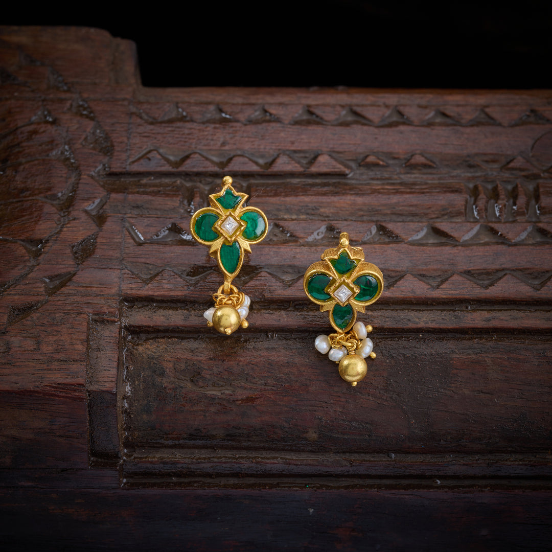Rajsi Kundan Studs